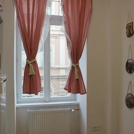 Apartment Abc Golcuv Jenikov